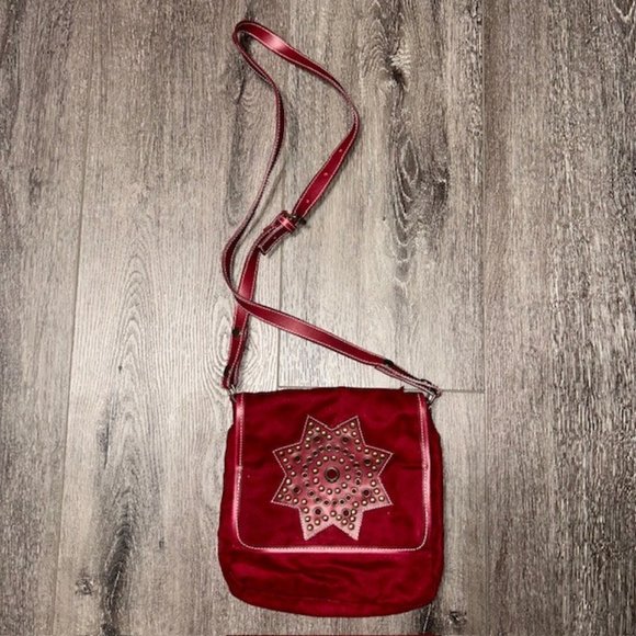 Pink Collection Star Pattern Crimson Red Crossbody Bag Purse - Picture 1 of 5